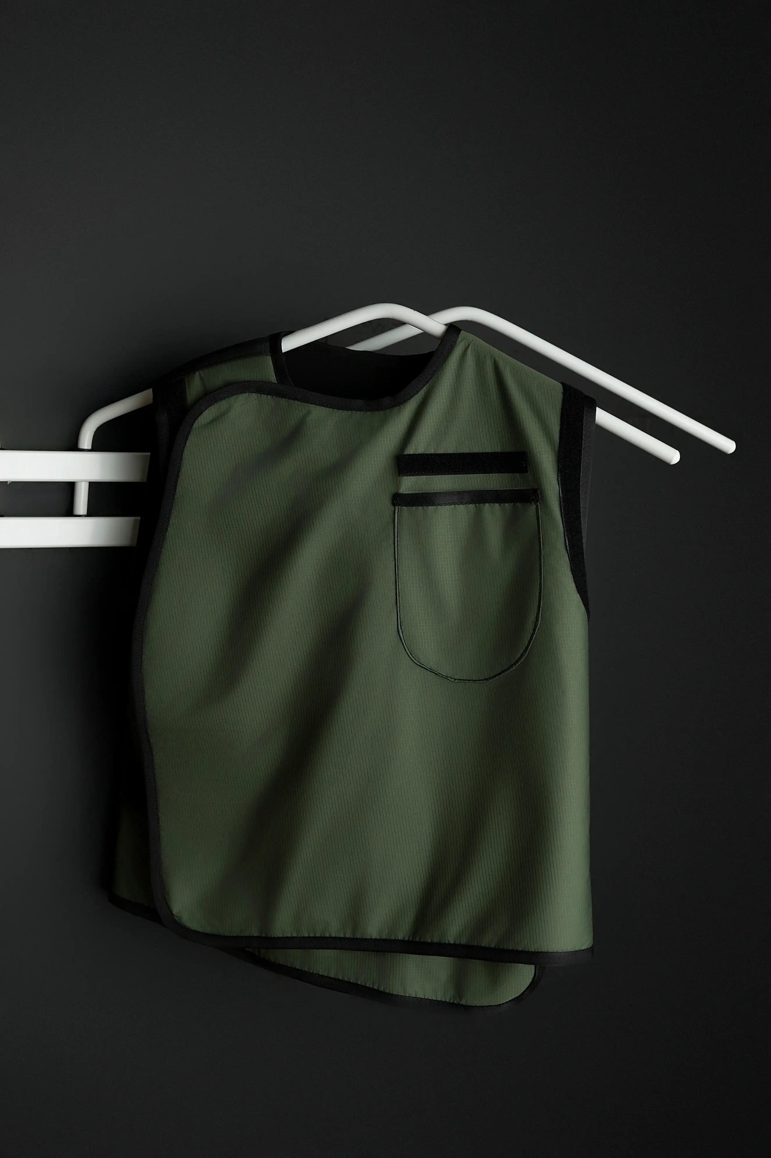 X-ray wall hanger